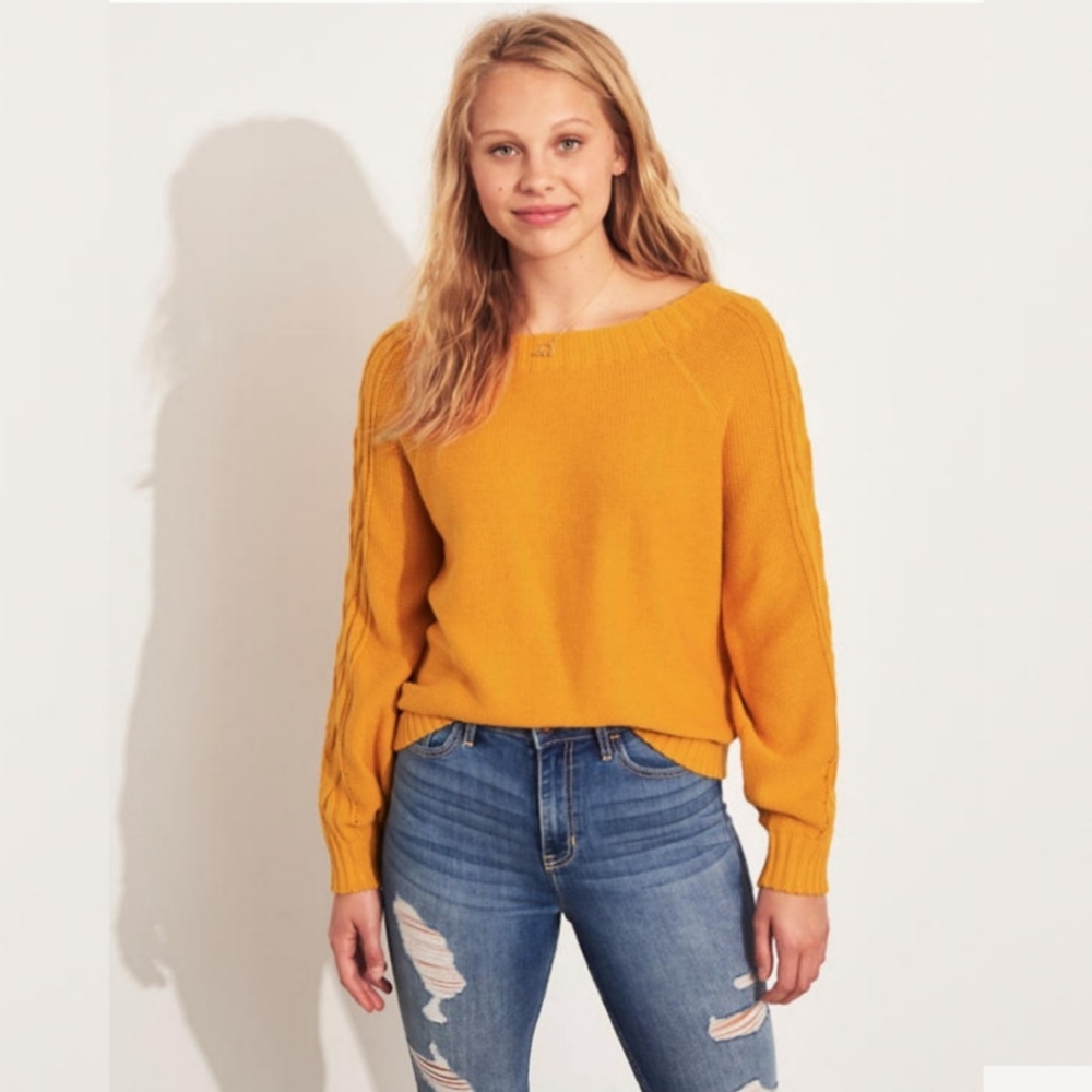 Hollister sweater, M